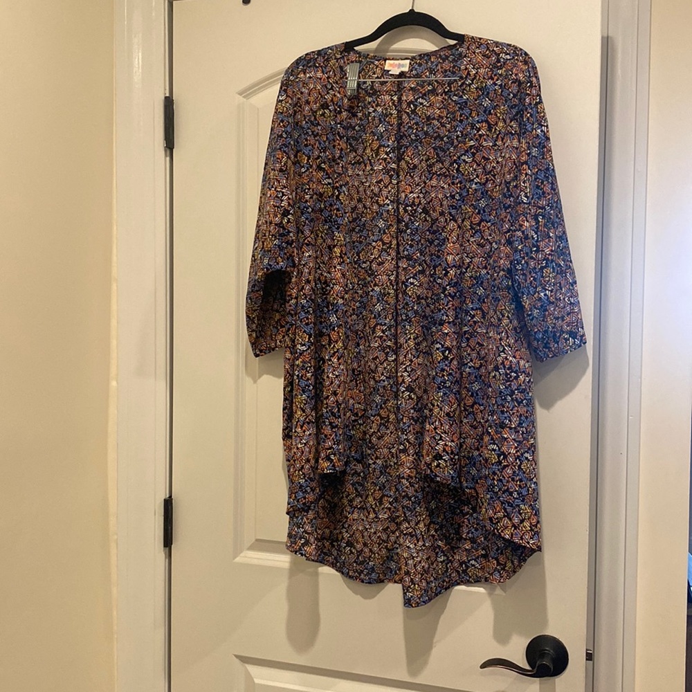 Lularoe High Low short sleeve caridgen